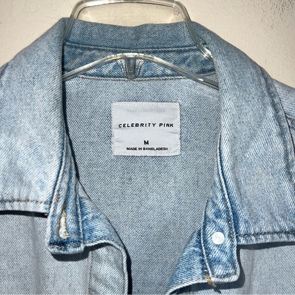 Celebrity Pink Shacket Light Wash Denim Button Front Size Medium - Picture 10 of 13